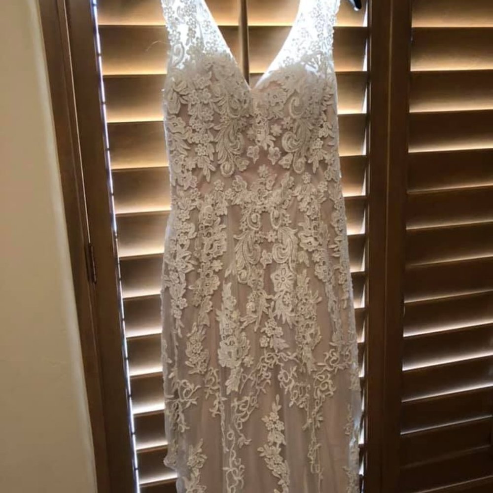 Wedding dress